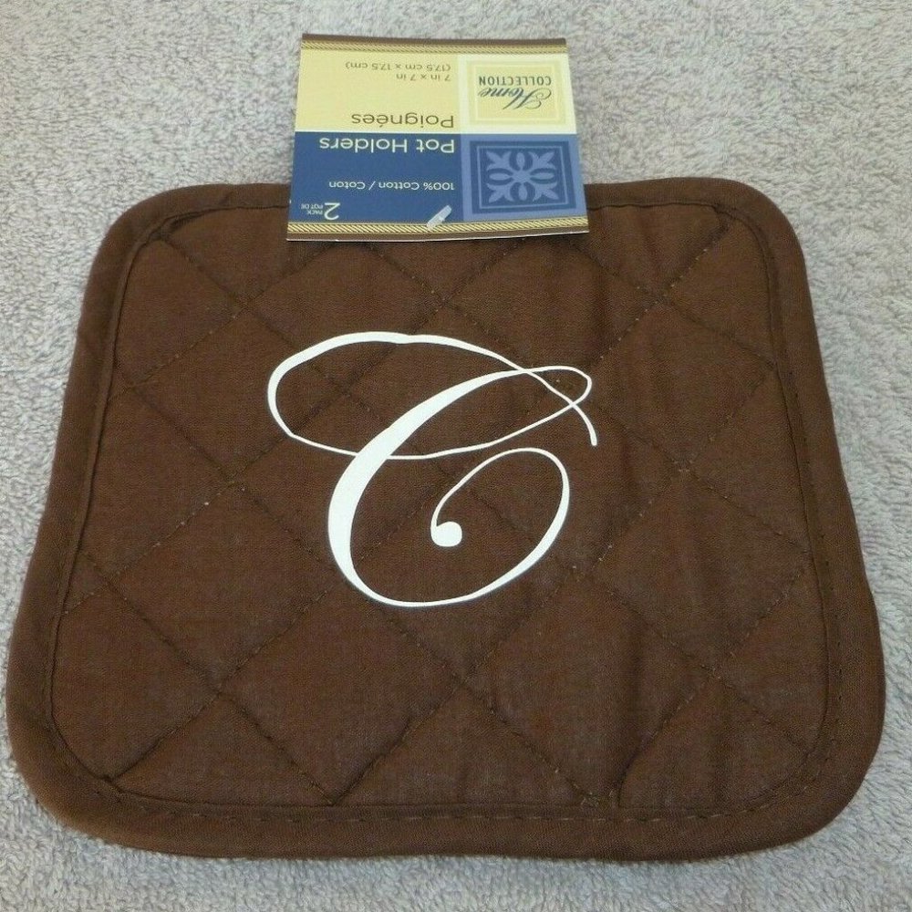 Two Potholders,Letter C,Brown,Cotton-Vinyl,7"X7"